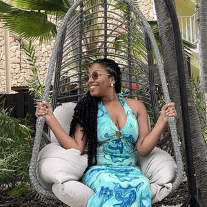 Instagram Profile Picture Of busybeatravels