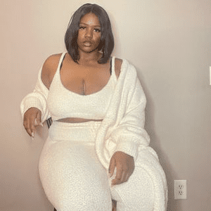 Instagram Profile Picture Of madamholiday