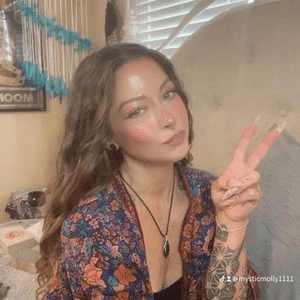 Instagram Profile Picture Of mysticmolly1111