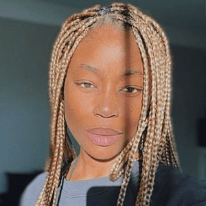 Instagram Profile Picture Of mohawkmakeup