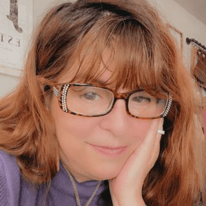 Instagram Profile Picture Of hanginwithhaley