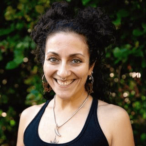 Instagram Profile Picture Of garnet_heart_yoga